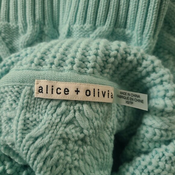 ALICE + OLIVIA Nance Wide Sleeve Cable Knit Turtleneck Size XS - Picture 6 of 6